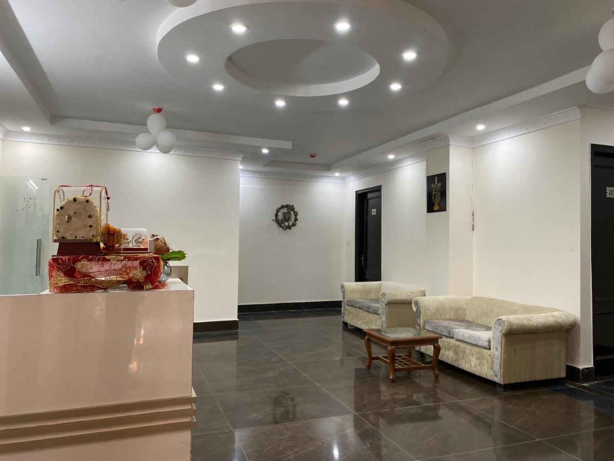 Готель S.R Plaza Khurja Екстер'єр фото